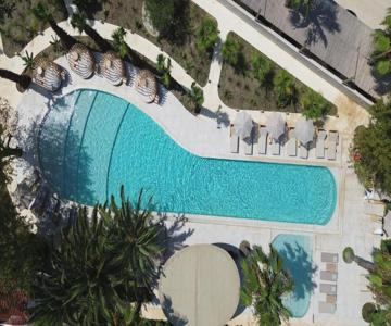 NUSA suites & villas