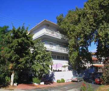 Galanis Studios And Apartments