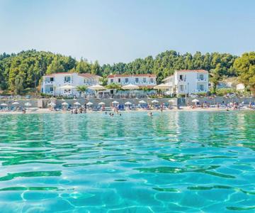 Xenios Dolphin Beach Hotel