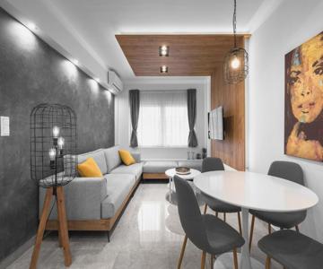 Wood n White, Nilie Hospitality MGMT
