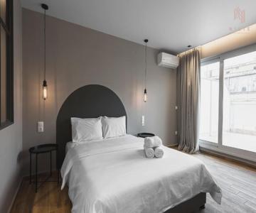 Big Apple, Nilie Hospitality MGMT