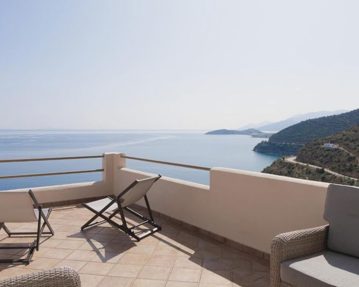 Blue Horizon Suites