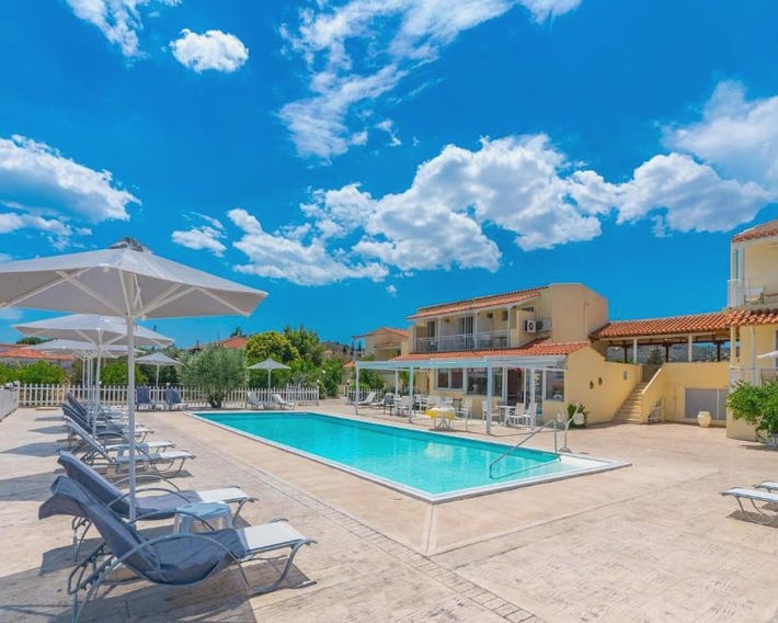 Leonidas Resort