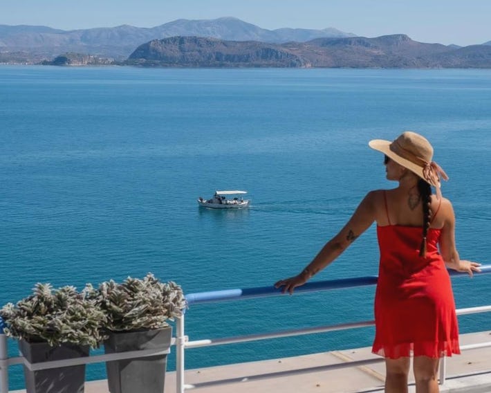 Meli Apartments & Villas