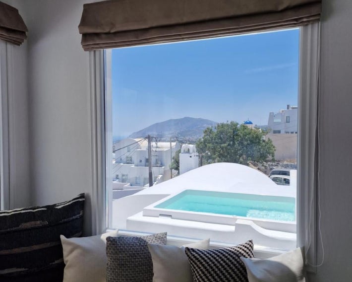 Amerisa Suites & Villa