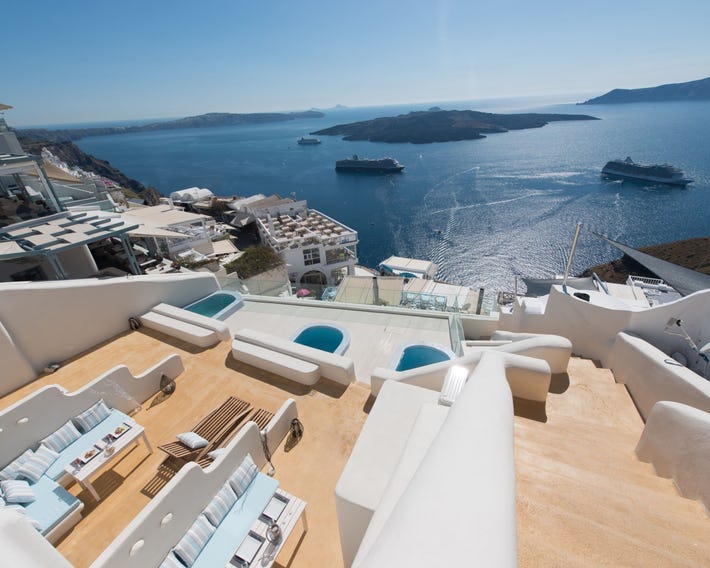 On the Cliff Suites
