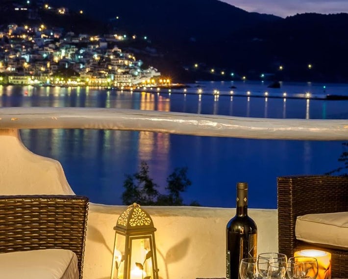 Karavos Sea View Apartments