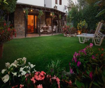Villa Begonia By The Sea
