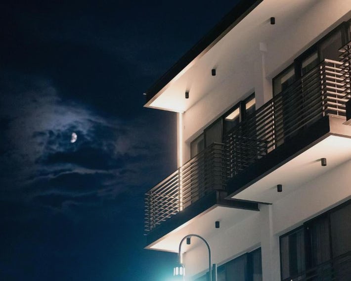 D17 Suites & Apartments