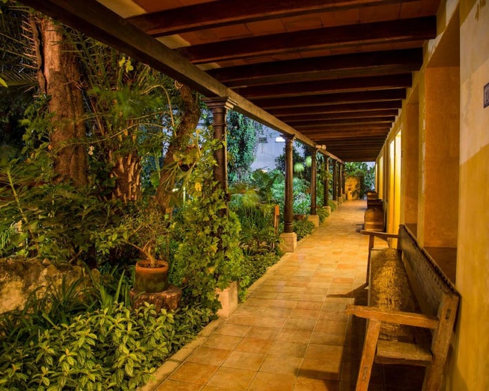 Hotel Las Farolas