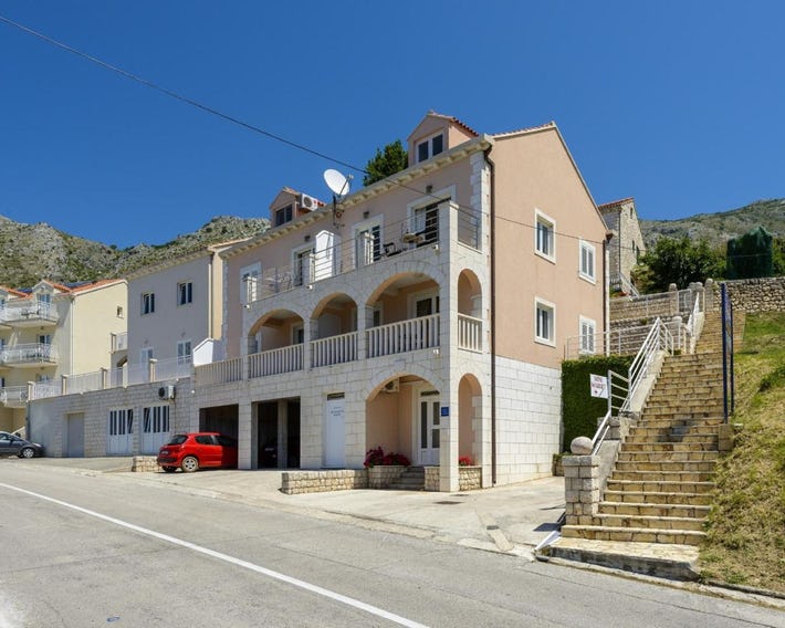 Apartments Maris