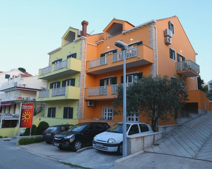 Sunrise Apartments 2