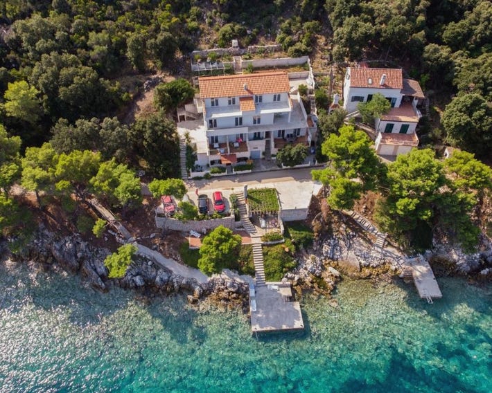 Apartments Luka
