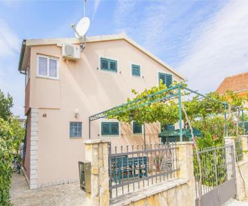Apartments Nives