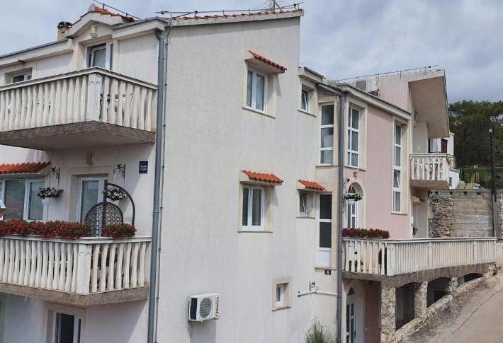 Apartments Muic