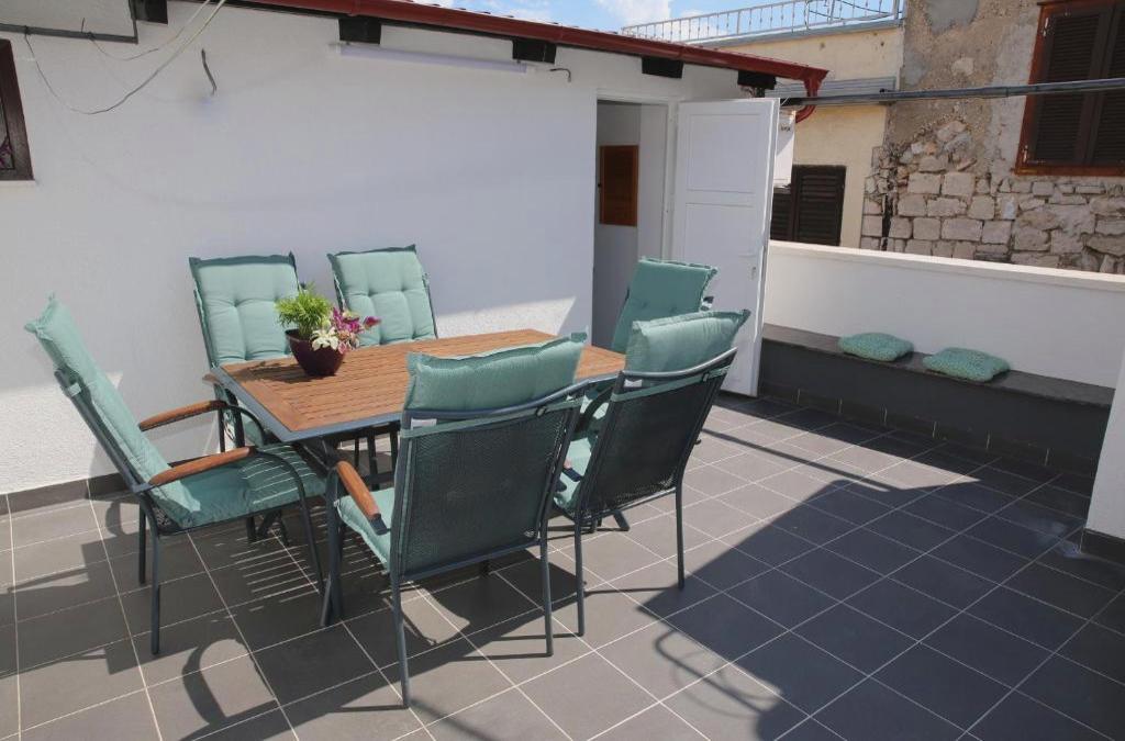 Apartments Stonehouse