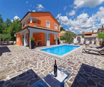 Villa Deni