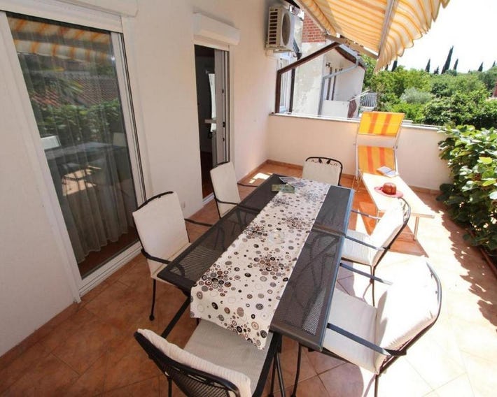 Apartments Frane