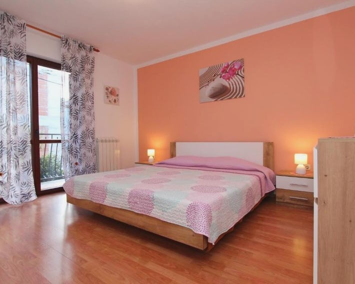 Rooms and Apartment Sanja