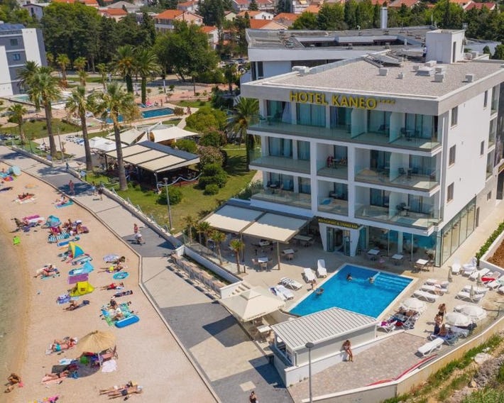 Kaneo beach hotel Novalja