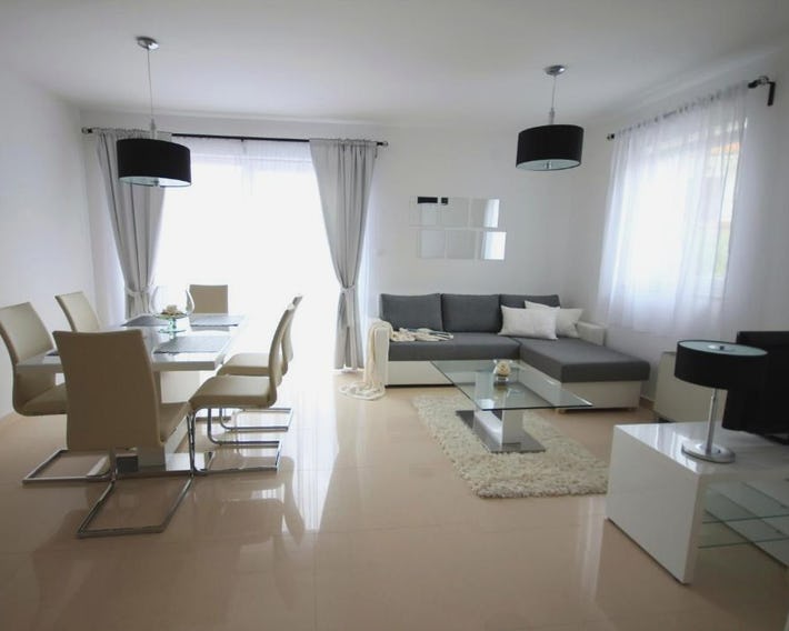 Apartments Villa Mantinela