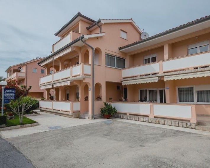 Apartments Mar