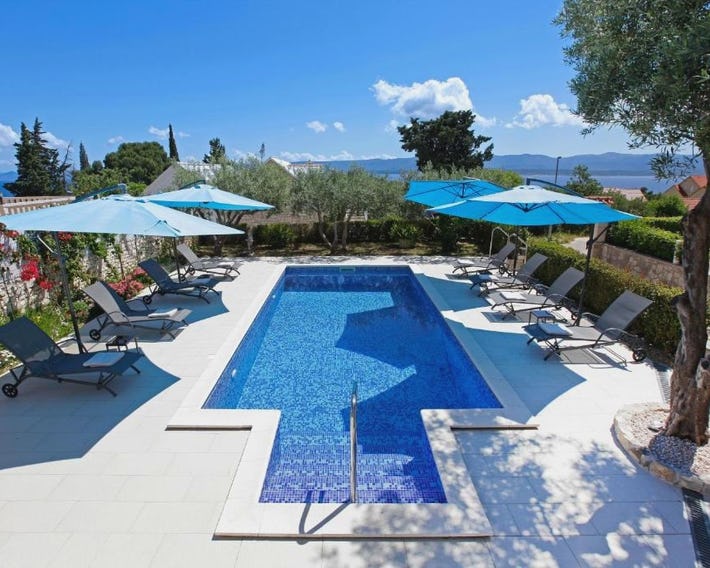 Apartments Semper - HEATED POOL