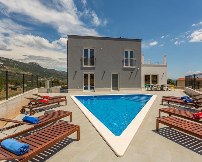 Vila Mila Kastela