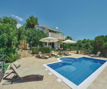 Villa Nela