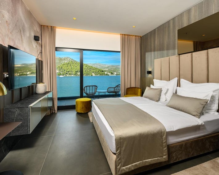Marinus Beach Hotel