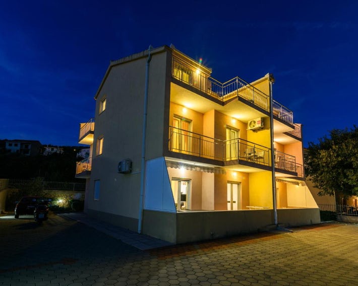 Apartments Neve