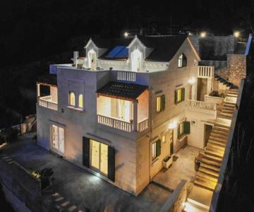 Villa Mar 1 Luxury Apartments