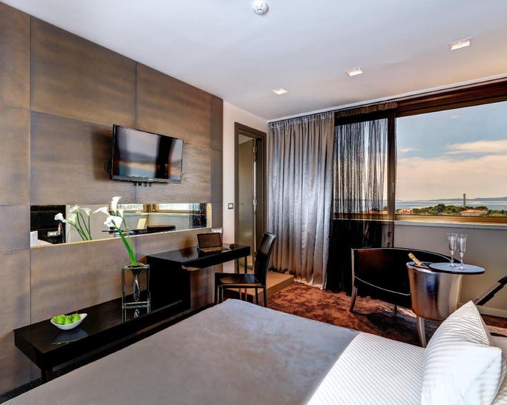 The View Luxury Rooms