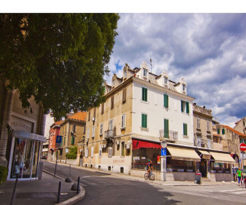 Rodrigo Apartments