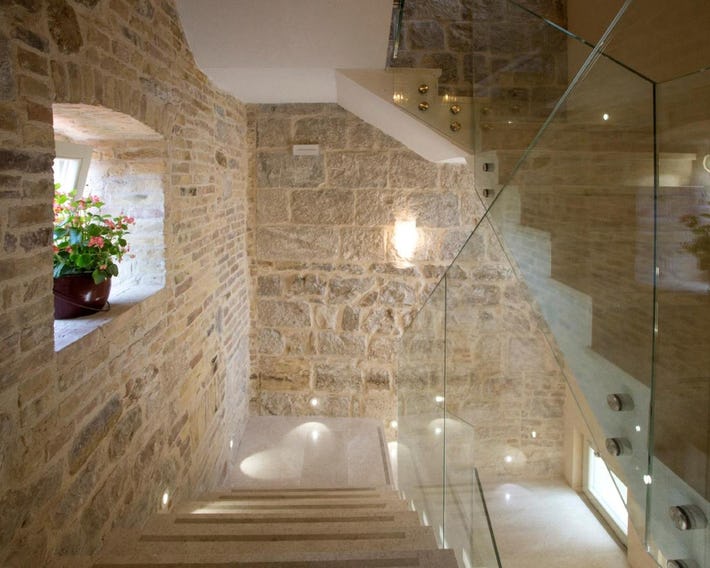 Aspalathos Residence