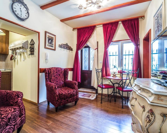 Emperor's Suites