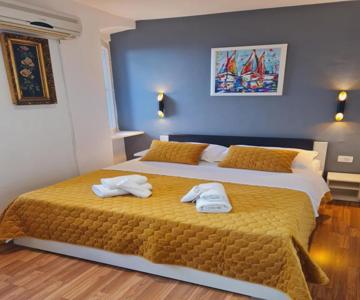 INCHY ACCOMMODATION - Deluxe Rooms in Diocletian's Palace