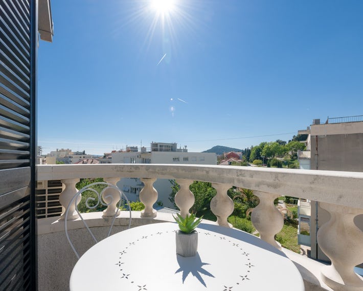 Royal Luxury Apartments