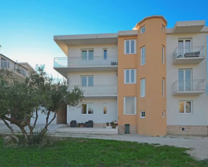 Lobster Apartments