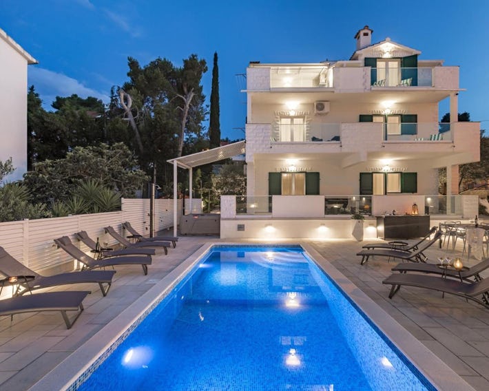 Apartments Marina