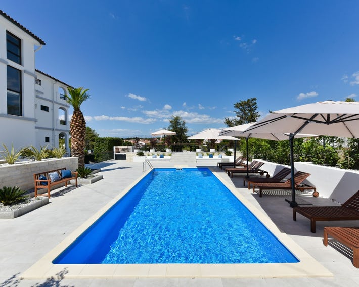 Mediterraneo Garden Apartments