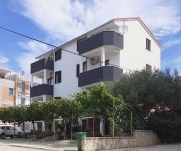 Apartments Parac