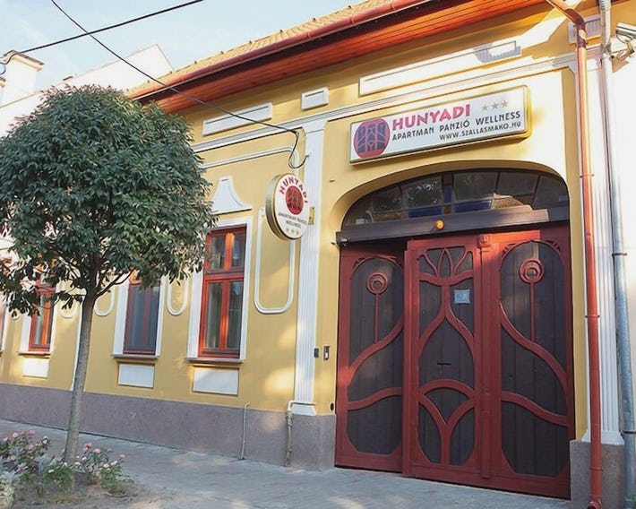 Hunyadi Panzió-apartman