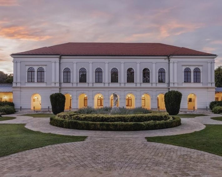 Anna Grand Hotel
