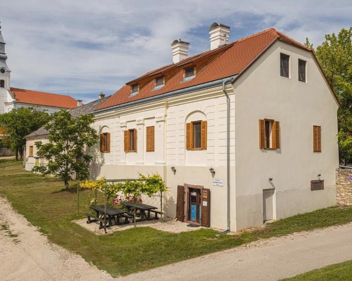 Köveskál Vendégház