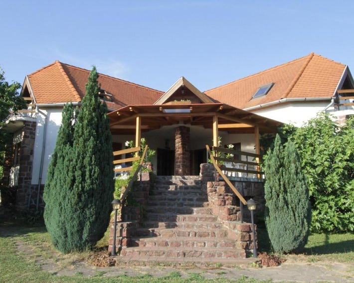 Vörösko apartmanház