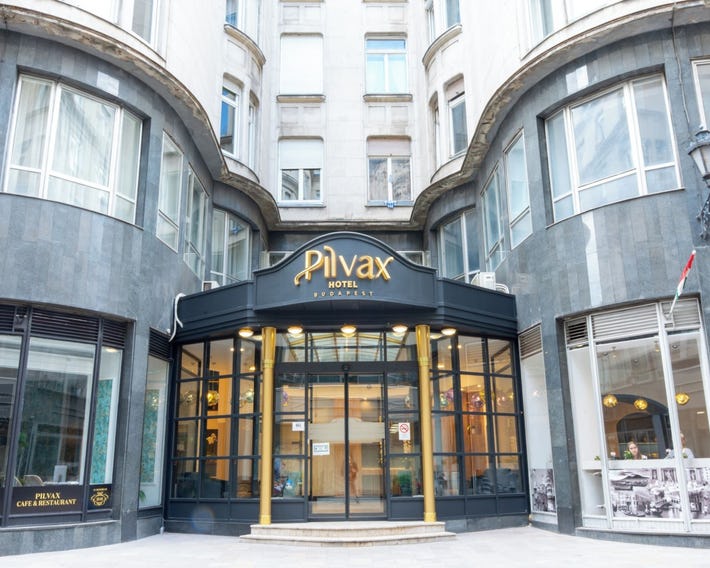 City Hotel Pilvax