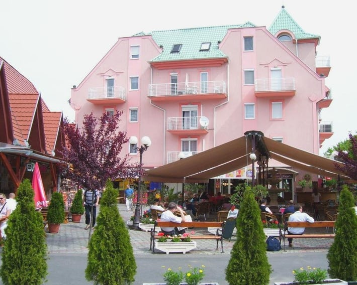 Muskátli Apartmanház