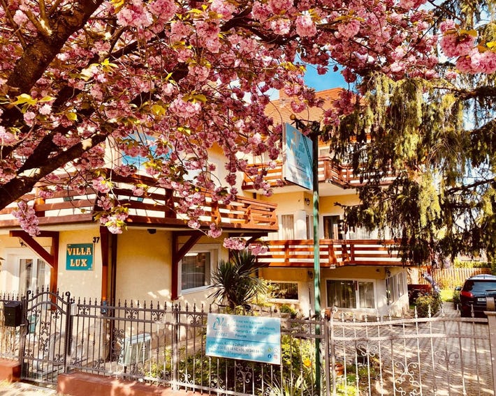 Villa Lux