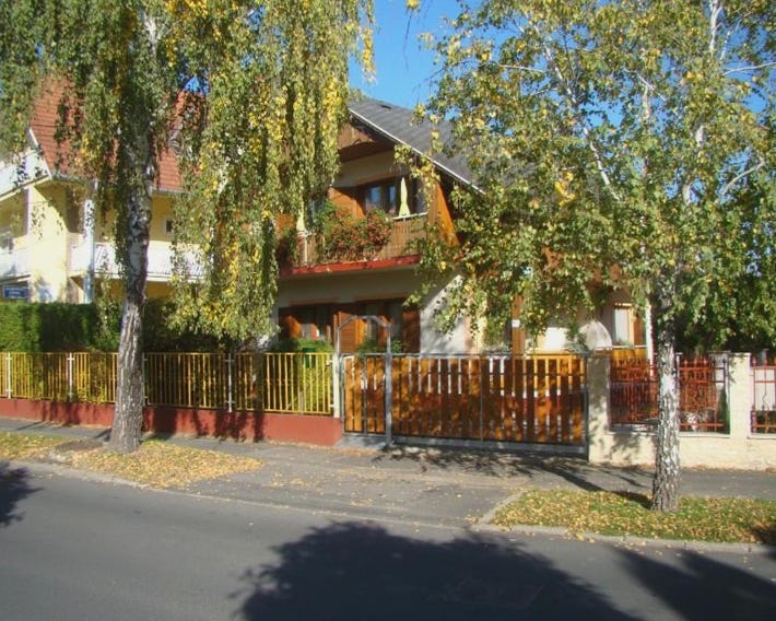 Virágoskert Apartman